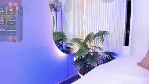 Maria online show from October 17, 5:37 pm