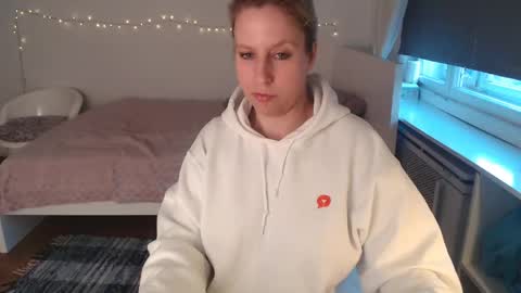 Maria online show from March 23, 4:44 pm