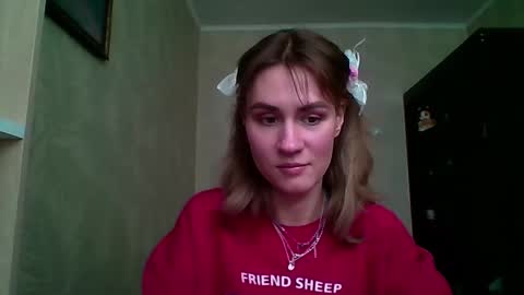 Snapshot of maribethgawrych chatting on March 20, 10:20 am Elianor online show from March 20, 10:20 am