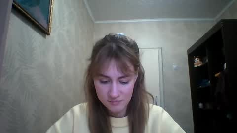 Snapshot of maribethgawrych chatting on March 26, 9:04 am Elianor online show from March 26, 9:04 am