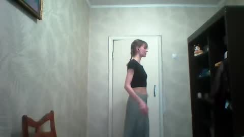 Snapshot of maribethgawrych chatting on March 28, 3:11 pm Elianor online show from March 28, 3:11 pm