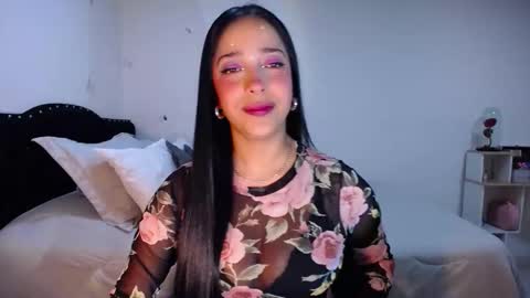 Nicolle online show from October 15, 2:01 am