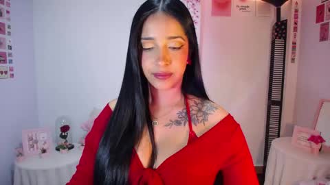 Snapshot of marie_daved chatting on May 10, 2:39 am Nicolle online show from May 10, 2:39 am