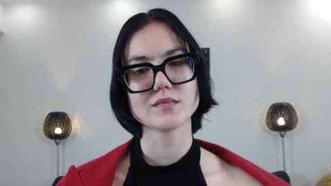 Snapshot of marie_fitch chatting on November 6, 3:51 am Marie Fitch online show from November 6, 3:51 am