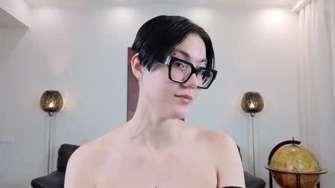 Snapshot of marie_fitch chatting on February 26, 1:15 am Marie Fitch online show from February 26, 1:15 am