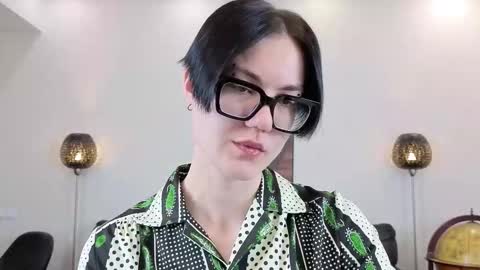 Snapshot of marie_fitch chatting on March 16, 2:28 am Marie Fitch online show from March 16, 2:28 am