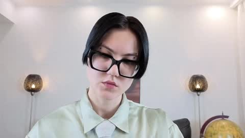 Snapshot of marie_fitch chatting on March 29, 2:11 am Marie Fitch online show from March 29, 2:11 am