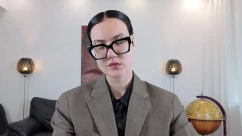 Marie Fitch online show from May 12, 4:09 am