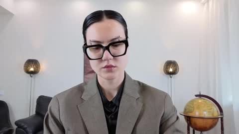 Marie Fitch online show from May 13, 3:59 am