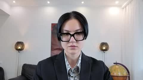 Marie Fitch online show from May 20, 4:18 am
