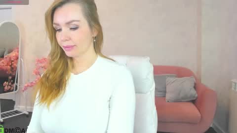 marie_hayes online show from May 12, 1:14 am