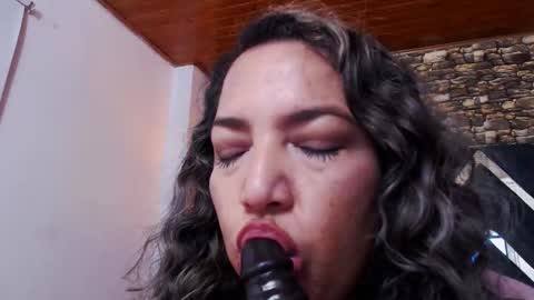 Snapshot of marie_hss chatting on October 12, 8:35 am marie_hss online show from October 12, 8:35 am