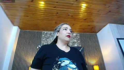 marie_hss online show from May 4, 6:37 pm