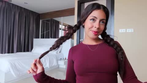 Marie online show from October 1, 8:09 am