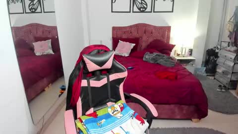 Snapshot of marie_mature chatting on November 10, 2:10 am marie online show from November 10, 2:10 am