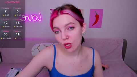 Snapshot of marie_reyess chatting on April 24, 6:16 am Marie 3 online show from April 24, 6:16 am