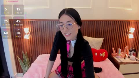 Snapshot of marie_tapner chatting on February 10, 12:31 pm MARIE online show from February 10, 12:31 pm