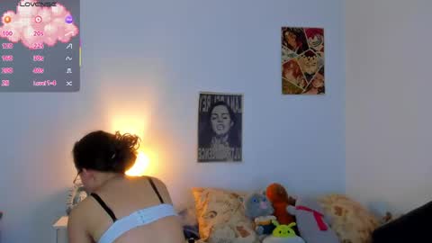 Mariee online show from April 25, 7:00 pm
