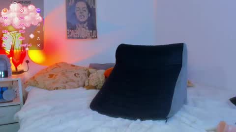 Mariee online show from May 19, 10:49 pm
