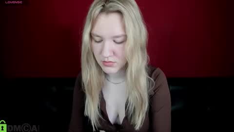 mariel_brown online show from October 9, 9:18 am