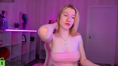 mariel_brown online show from November 22, 8:57 am