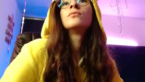 Snapshot of mariel_sins21 chatting on January 10, 7:00 pm Mariie online show from January 10, 7:00 pm