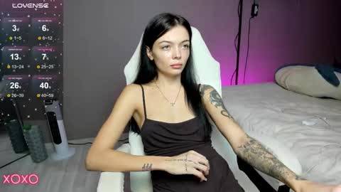 Snapshot of mariella__adams chatting on October 11, 1:53 pm Maria online show from October 11, 1:53 pm
