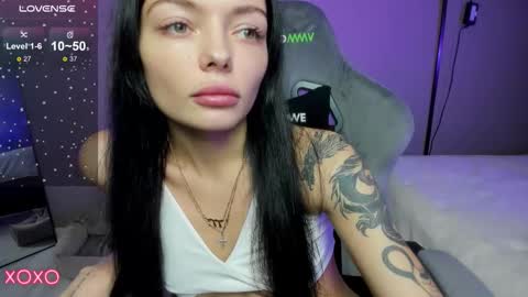 Snapshot of mariella__adams chatting on November 15, 8:49 pm Maria online show from November 15, 8:49 pm