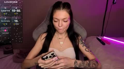 Snapshot of mariella__adams chatting on April 19, 4:06 pm Maria online show from April 19, 4:06 pm