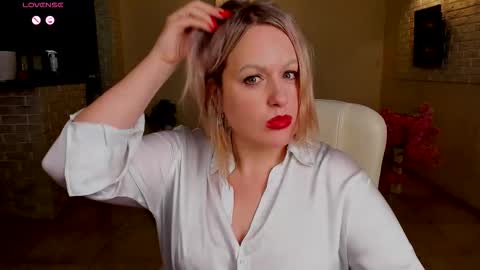 mariemlui online show from November 14, 6:06 pm