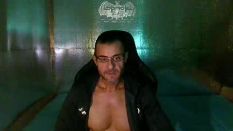 Snapshot of mariettee chatting on March 7, 9:06 am Djpegasus online show from March 7, 9:06 am