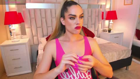 Snapshot of mariiahneedles chatting on January 26, 12:16 am mariiahneedles online show from January 26, 12:16 am