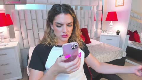 Snapshot of mariiahneedles chatting on January 28, 12:05 am mariiahneedles online show from January 28, 12:05 am
