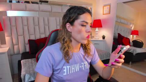 Snapshot of mariiahneedles chatting on February 11, 9:14 pm mariiahneedles online show from February 11, 9:14 pm