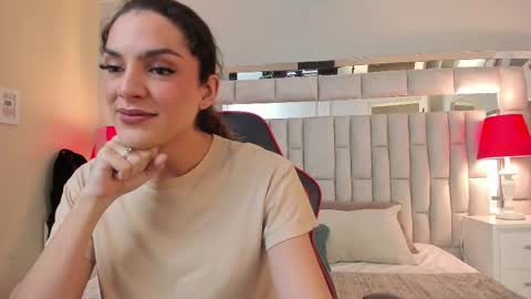 mariiahneedles online show from October 23, 12:32 am