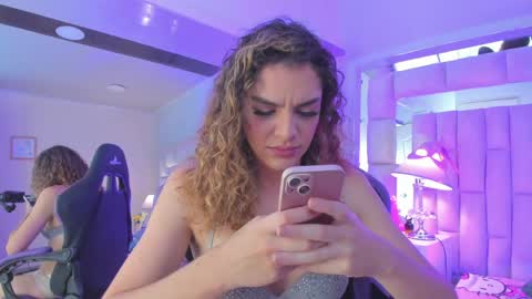 mariiahneedles online show from May 7, 7:52 pm