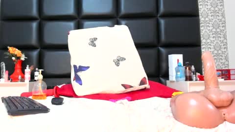 mariana online show from February 13, 3:56 pm