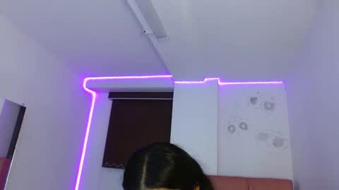 Snapshot of mariilulp303av chatting on December 17, 10:44 am Marilu online show from December 17, 10:44 am