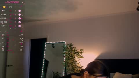 Snapshot of mariique chatting on January 7, 12:41 pm Mari online show from January 7, 12:41 pm