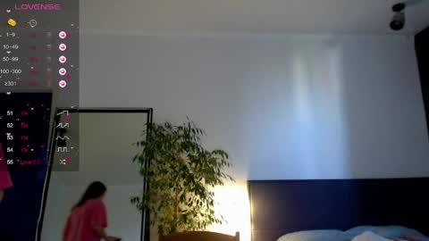 Mari online show from May 25, 4:57 pm