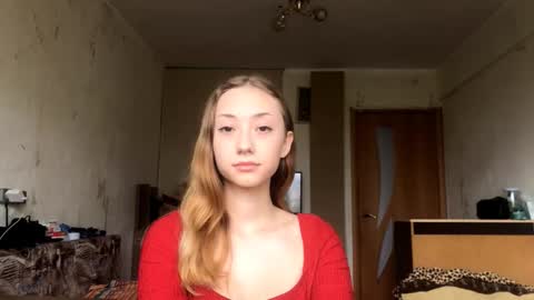 Snapshot of mariluhannemann chatting on September 30, 3:33 am Amelia online show from September 30, 3:33 am