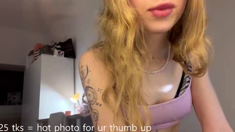 Elisabeth online show from March 3, 4:46 pm