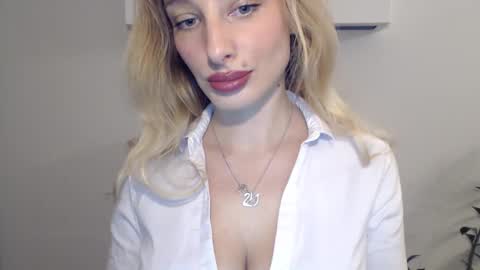 MarilynDevilish online show from January 6, 3:40 pm