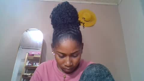 Snapshot of marina0506 chatting on August 1, 6:51 pm marina0506 online show from August 1, 6:51 pm
