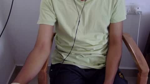 The SHY UncutBoy online show from August 9, 6:07 am