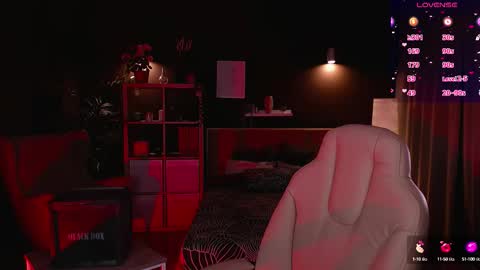 Marine  online show from October 14, 2:07 pm