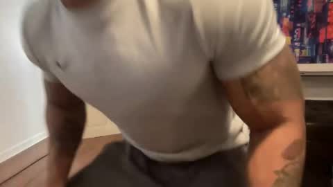 Snapshot of marineguyk19 chatting on January 14, 6:24 pm Z online show from January 14, 6:24 pm