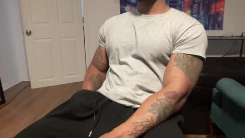 Snapshot of marineguyk19 chatting on January 16, 5:39 pm Z online show from January 16, 5:39 pm