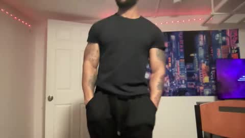 Snapshot of marineguyk19 chatting on February 9, 12:36 am Z online show from February 9, 12:36 am