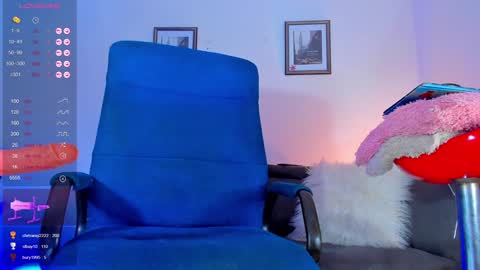 marinelaveau online show from December 31, 7:10 am